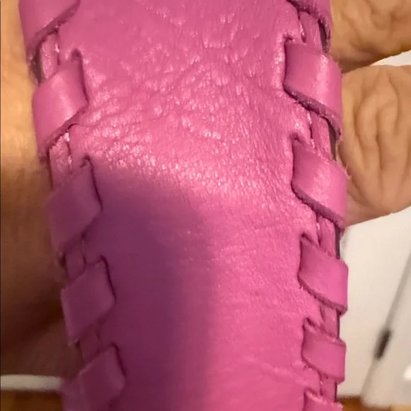 Aimee Kestenberg Pink Leather Fold-Over Shoulder Bag - Picture 4 of 6